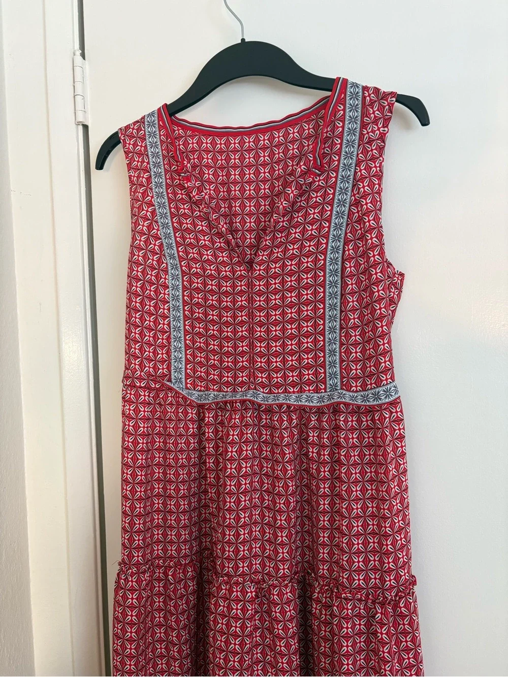 N/A sleeveless red